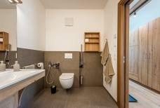 Urlaub auf dem Bauernhof Preglhof - Bad der barrierefreien Ferienwohnung (Nr. 1)