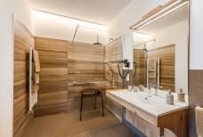 Urlaub auf dem Bauernhof Preglhof - Bad der barrierefreien Ferienwohnung (Nr. 1)