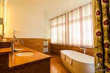 Relais & Châteaux Castel Fragsburg: Badezimmer 105
