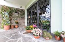 Garni Appartement Gartenheim - Percorso ingresso principale