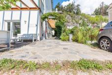 Hotel Gassenwirt - Gradino tra il parcheggio e l'entrata secondaria