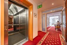Hotel Goldene Rose - Aufzug